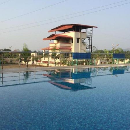 Sfurti Farms Hotel Badlapur Buitenkant foto