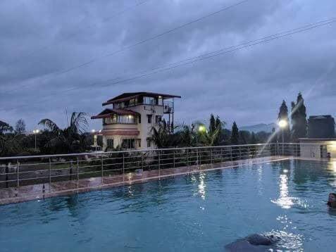 Sfurti Farms Hotel Badlapur Buitenkant foto