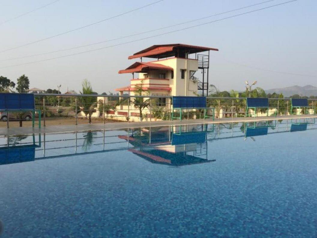 Sfurti Farms Hotel Badlapur Buitenkant foto